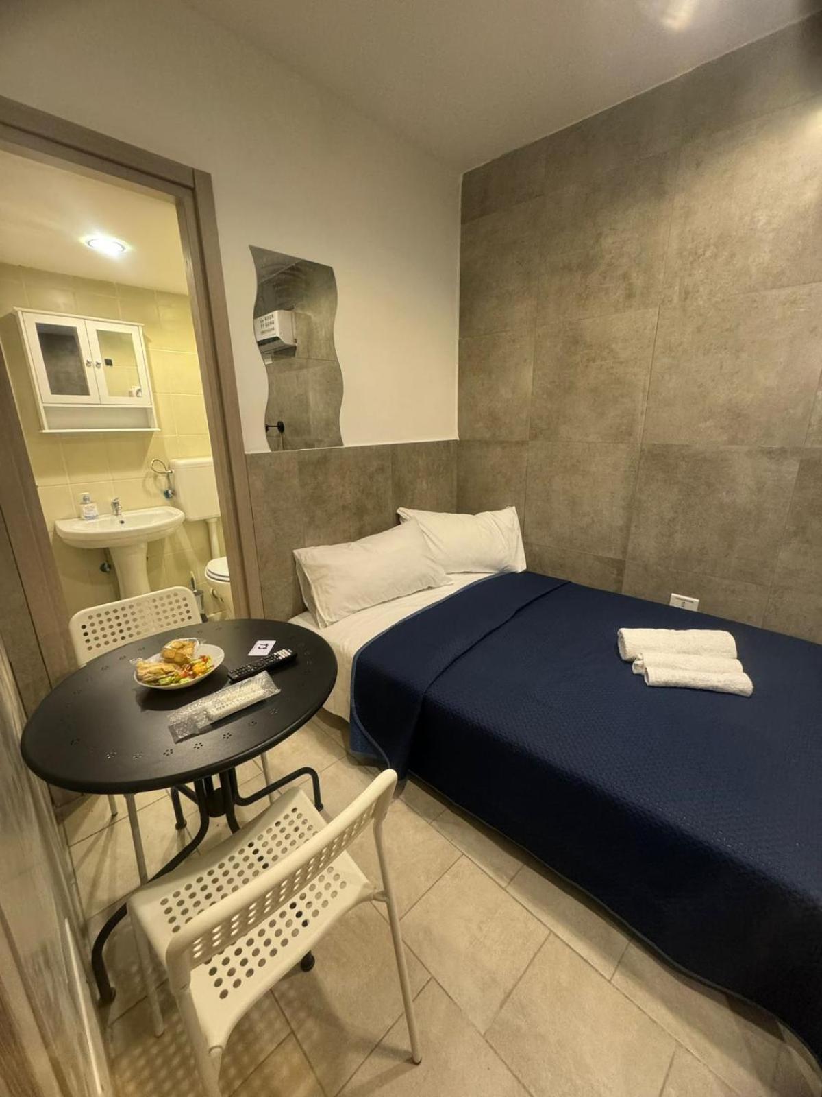 Апарт отель Terrazza Miracoli Napoli Экстерьер фото